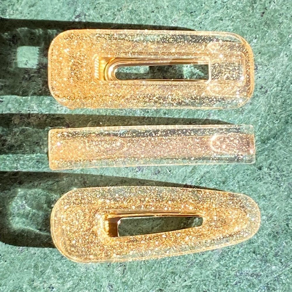 Handmade resin hair clips